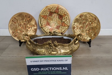 Afbeelding van Set antieke goudkleurige decoratieve schalen