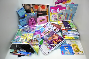 Afbeelding van Mystery Versiering & Feest  Box XL met 200 items