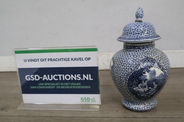 Afbeelding van Blauw-witte dekselvaas