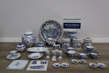 Afbeelding van Grote Set Blauw-Wit Porselein