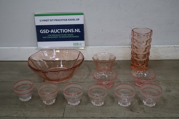 Afbeelding van Set roze glaswerk