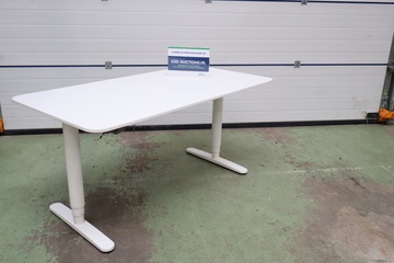 Afbeelding van Wit houten bureau