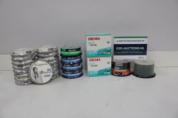 Afbeelding van Stapels DVD+R, DVD-R en CD-R - Lege CD's en DVD's