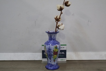 Afbeelding van Keramische vaas met bloemenmotief