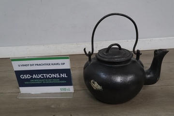 Afbeelding van Brocante Gietijzeren theepot