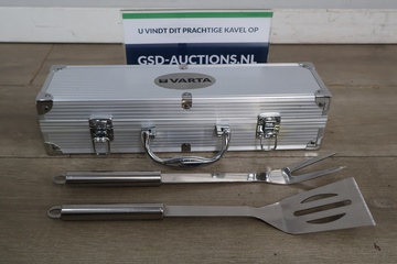 Afbeelding van Varta barbecueset met aluminium koffer