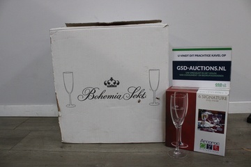 Afbeelding van Bohemia Sekt Arcoroc Signature champagneglazen set