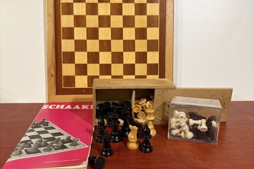 Afbeelding van Schaakspel met boek (Homas No 3)
