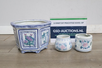 Afbeelding van Oosterse Decoratieve porseleinen potten'