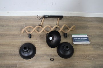 Afbeelding van Plafondlamp met touwdesign en zwarte lampenkappen''