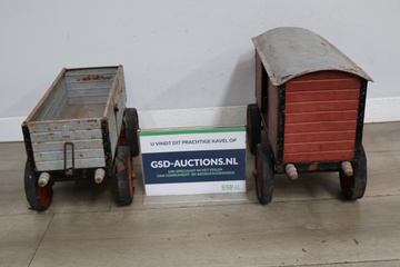 Afbeelding van Vintage hout/metalen speelgoedwagens