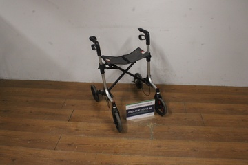 Afbeelding van Lichtgewicht Rollator