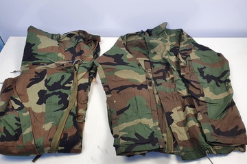Afbeelding van US Army Chemical Protective suit NBC pak jas, broek maat 3XL