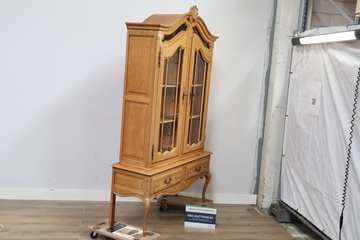 Afbeelding van Vintage Queen Ann vitrinekast