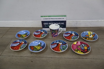 Afbeelding van Corneille set beschilderd servies met borden en mok