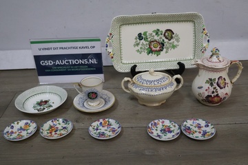 Afbeelding van Diverse vintage keramische servies