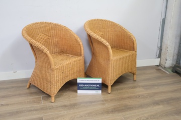 Afbeelding van Set van twee rotan stoelen'