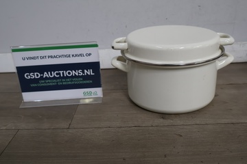 Afbeelding van Witte emaille stoofpan met deksel