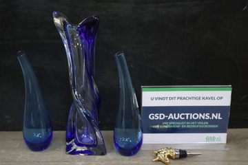 Afbeelding van Decoratief Blauw Glaswerk/Vazen