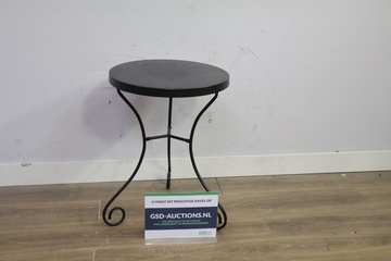 Afbeelding van Zwart metalen bijzettafel met decoratief tafelblad
