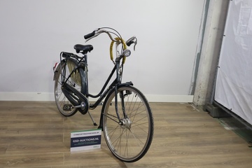 Afbeelding van Gazelle damesfiets zwart met bagagedrager en verlichting