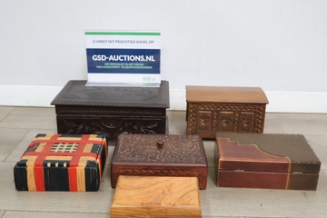 Afbeelding van Set van 5 decoratieve houten dozen
