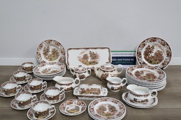 Afbeelding van Groot Compleet Royal Tudor Ware servies set