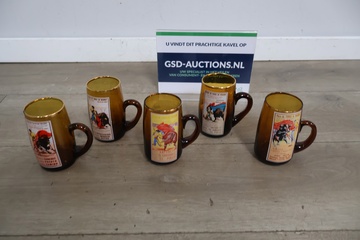 Afbeelding van 5 Vintage Amberkleurige Spaanse Matador Bierpullen