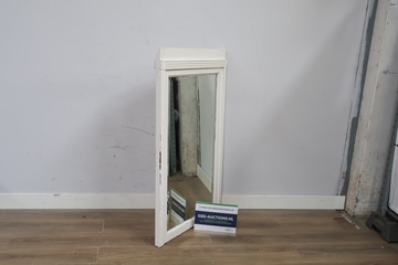 Afbeelding van Grote Wandspiegel met lijst