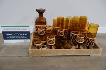 Afbeelding van Vintage 27-Delig Amberkleurige Drinkglazen Set