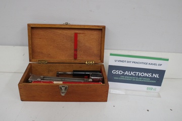 Afbeelding van Antieke meters - rotameter of debietmeter