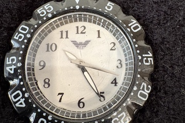 Afbeelding van horloge Armani