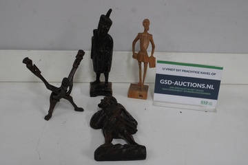 Afbeelding van Set van 4 decoratieve beeldjes