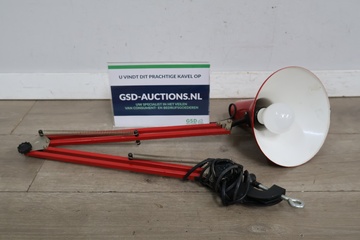 Afbeelding van Rode verstelbare bureaulamp met klem