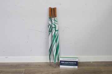 Afbeelding van Set van drie groene parasols