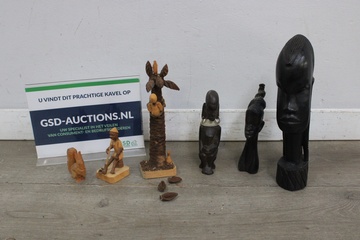 Afbeelding van Houten Afrikaanse beeldjes set