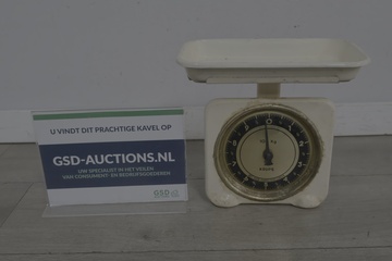 Afbeelding van Witte mechanische keukenweegschaal
