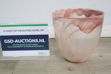 Afbeelding van Glazen vaas met roze decoratie