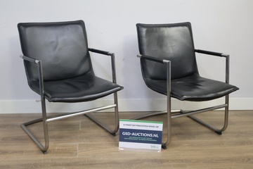 Afbeelding van Set van twee Henders & Hazel design eetkamerstoelen