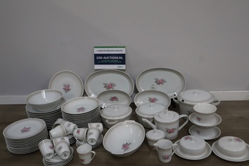 Afbeelding van Groot Vintage Hutschenreuther Selb Servies