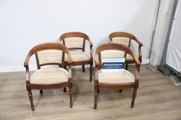 Afbeelding van Set van 4 Klassieke Barrel-back Stoelen