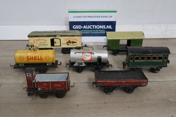 Afbeelding van Set antieke Märklin modeltrein wagons