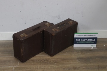 Afbeelding van Twee vintage koffers