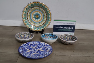 Afbeelding van Set decoratief keramiek met borden en schaaltjes