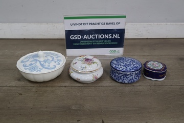 Afbeelding van Set van 4 decoratieve porseleinen doosjes met deksel