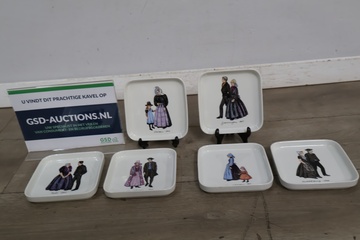 Afbeelding van Set Villeroy & Boch patébordjes met Nederlandse klederdracht