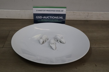 Afbeelding van Witte sierbord met drie kleine muisfiguren van keramiek