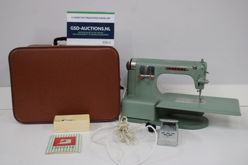 Afbeelding van Fridor Naaimachine met koffer en accessoires
