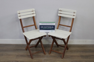 Afbeelding van Set van twee inklapbare houten stoelen