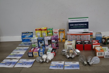 Afbeelding van Diverse gloeilampen en LED-lampen van Philips, Osram
